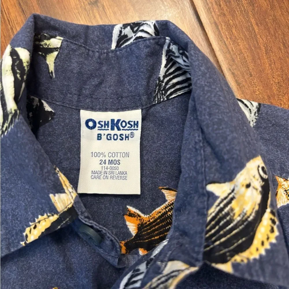 Osh Kosh B’Gosh vintage navy faded fish button down short sleeve collared shirt